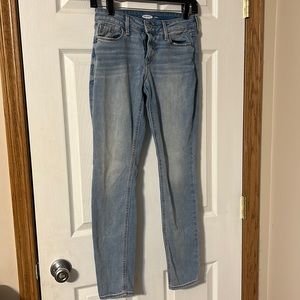 Women’s size 0 Old Navy skinny jeans